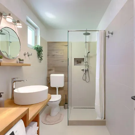 Ferienhaus Laura By Interhome *